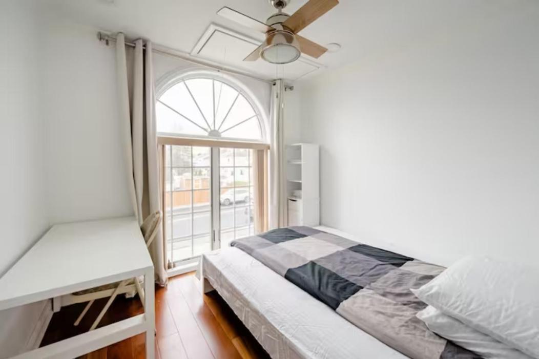 Luxury Hotel-Style Room In Queens, ニューヨーク エクステリア 写真