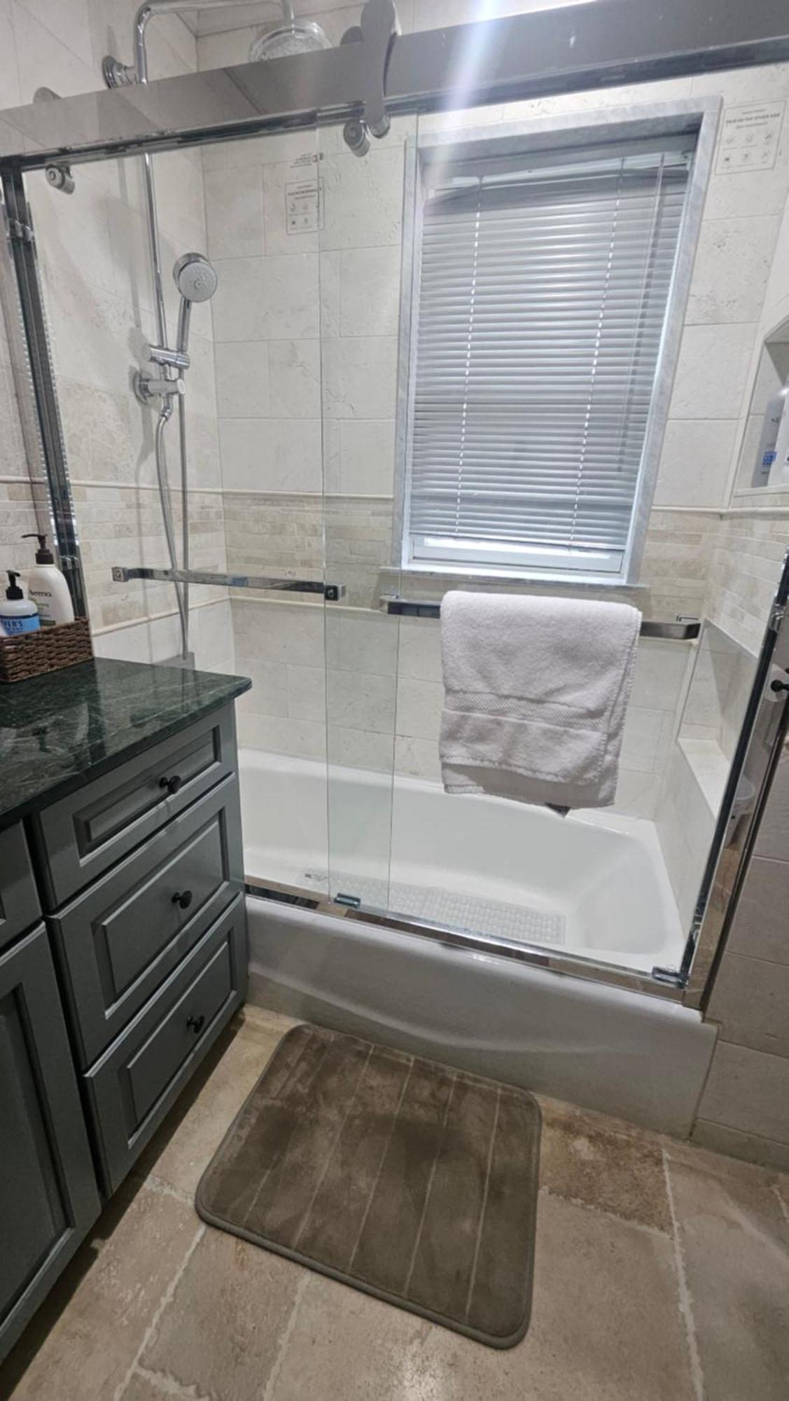 Luxury Hotel-Style Room In Queens, ニューヨーク エクステリア 写真