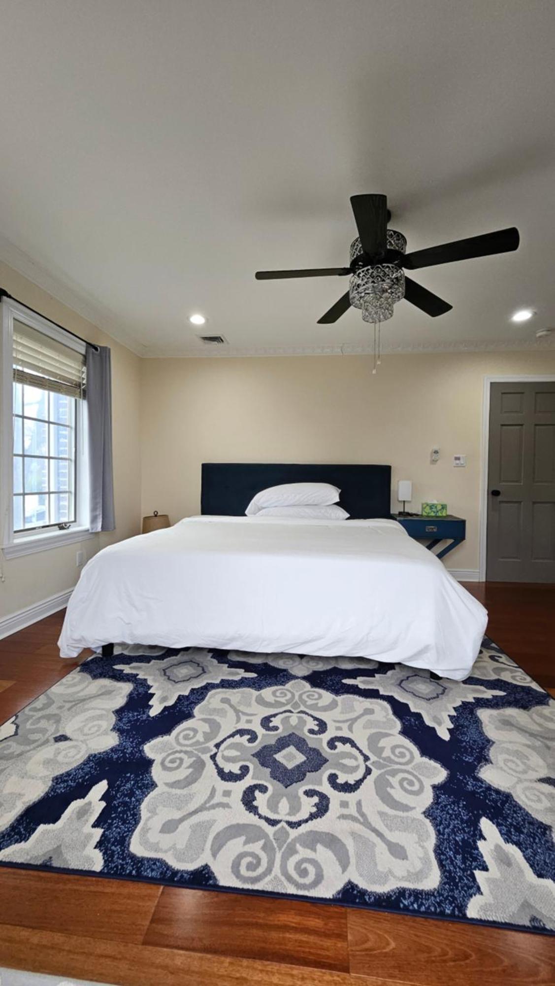 Luxury Hotel-Style Room In Queens, ニューヨーク エクステリア 写真